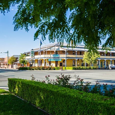 Boorowa Hotel Экстерьер фото