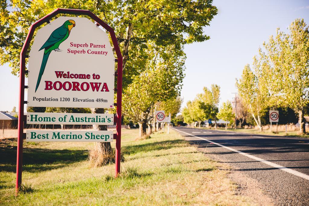 Boorowa Hotel Экстерьер фото